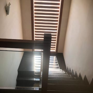 Staircase in 3.5 BHK Apartment at Sector 21 – for Rent