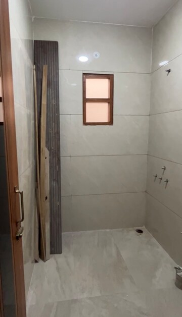Attached Bathroom in 4 BHK Villa at Jagrati Vihar – for Sale