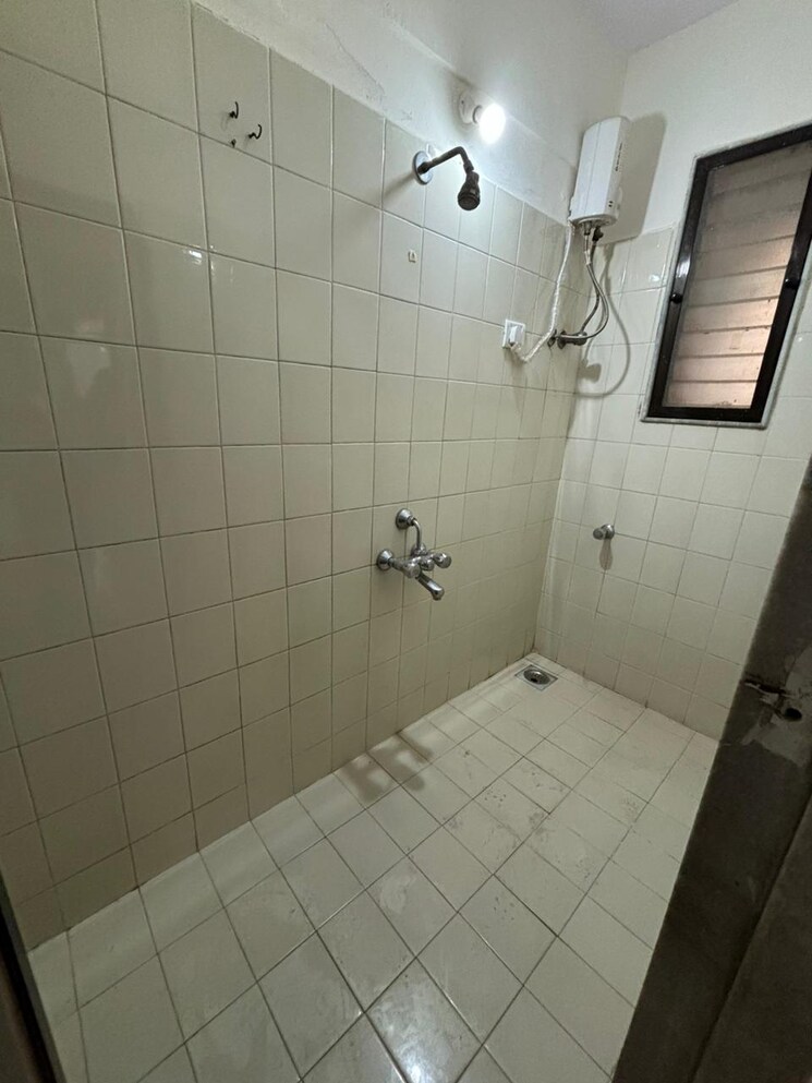 Bathroom, amazon-park 1 Bedroom 435 Sq.Ft. Apartment In Borivali West Mumbai 8043308