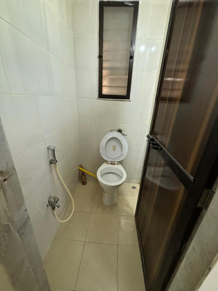 Bathroom, amazon-park 1 Bedroom 435 Sq.Ft. Apartment In Borivali West Mumbai 8043308