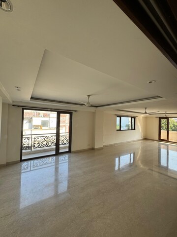 Building Lobby in 4 BHK Apartment at Safdarjang Enclave – for Sale