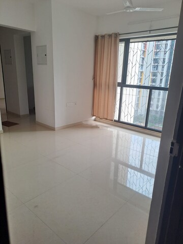 Room in 2 BHK Apartment at Lodha Palava Downtown, Dombivli East – for Rent
