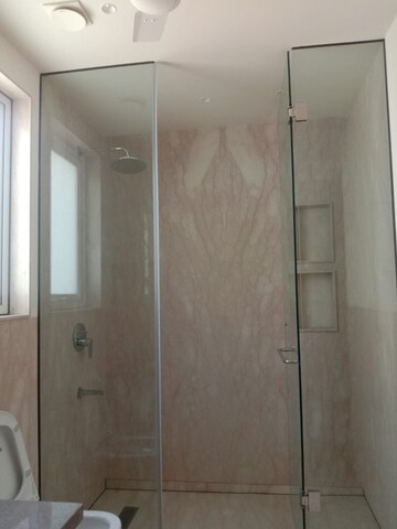 Bathroom in 4 BHK Apartment at Safdarjung Development Area – for Sale