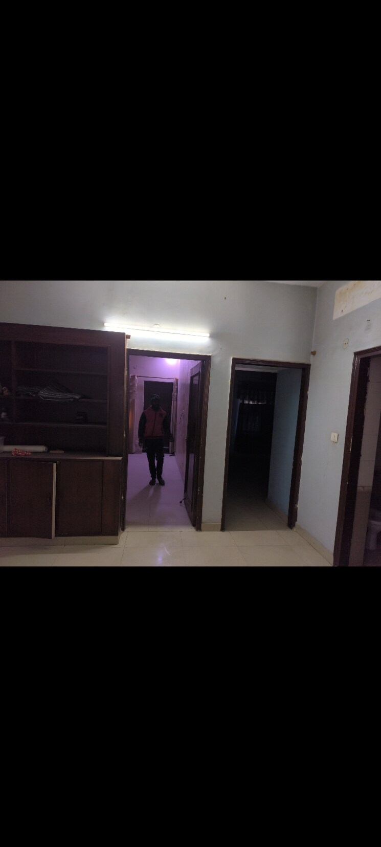 Room, sector 16 2 Bedroom 250 Sq.Yd. Independent House In Sector 16 Faridabad 8043359