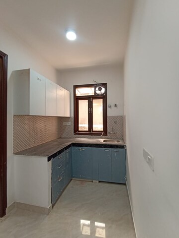 2 BHK Builder Floor For Rent in Paryavaran Complex