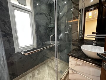 Attached Bathroom in 3 BHK Apartment at Lajpat Nagar 4 – for Rent