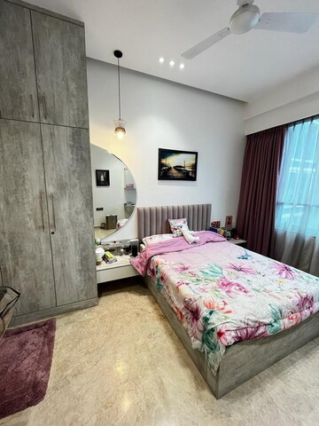 Bedroom in 2 BHK Apartment at Darshan Rico, Lower Parel – for Rent