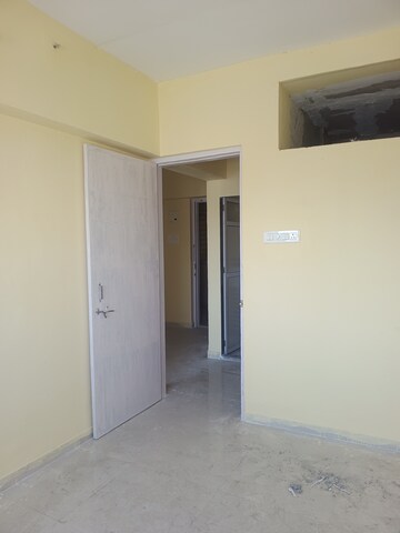 Furnished Amenities in 1 BHK Apartment at Jankalyan CHS Dahisar, Dahisar East – for Sale