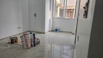 Room in 3 BHK Apartment at Sector 6, Dwarka – for Rent