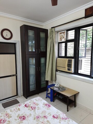 Living Room in 4 BHK Apartment at Panchpakhadi Jewel, Panch Pakhadi – for Sale