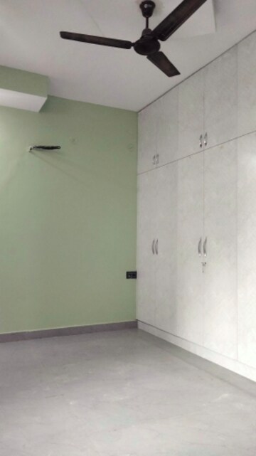 Room in 2 BHK Builder Floor at Sector 15 ii – for Rent