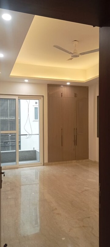 2.5 BHK Builder Floor For Rent in Paschim Vihar