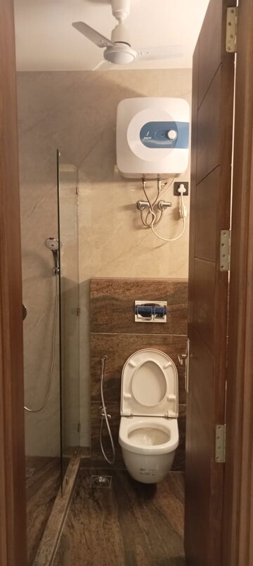 Bathroom in 2.5 BHK Builder Floor at Paschim Vihar – for Rent
