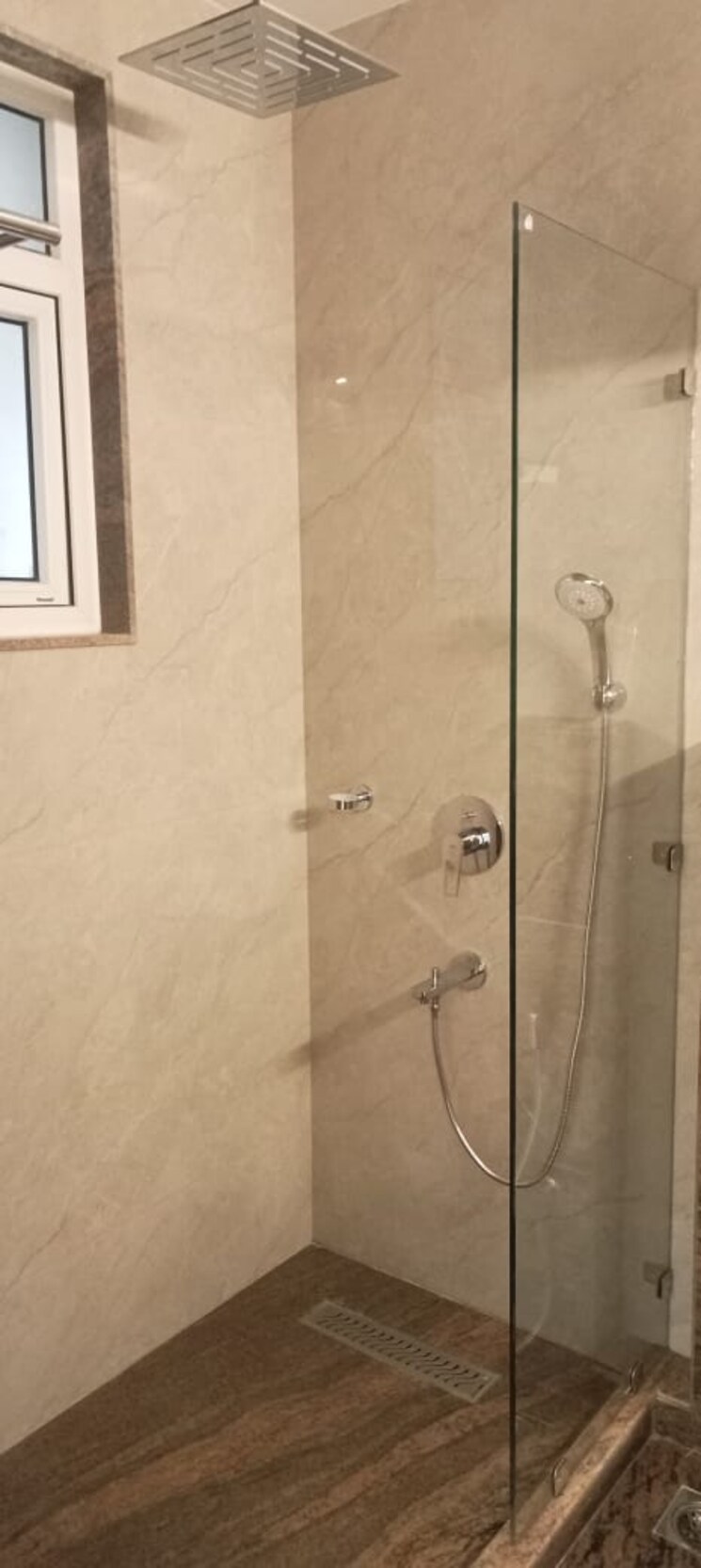 Bathroom, paschim vihar 2.5 Bedroom 84 Sq.Yd. Builder Floor In Paschim Vihar Delhi 8043504