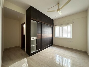 Room in 3 BHK Builder Floor at Hsr Layout – for Rent