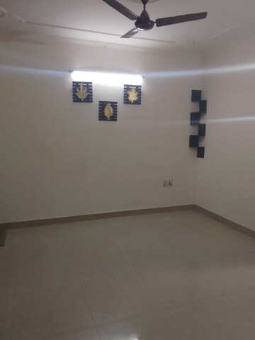 2 BHK Builder Floor For Rent in Sector 31