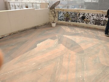 Master Bedroom in 2 BHK Builder Floor at Sector 46 – for Rent