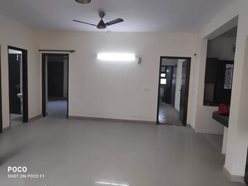 Room in 2.5 BHK Builder Floor at Orchid Island, Sector 51 – for Rent
