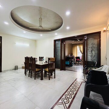 Living Room in 3 BHK Builder Floor at Ansal Plaza Sector-23, Carterpuri – for Rent
