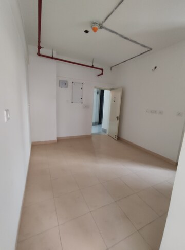 Room in 2 BHK Apartment at Bengal Peerless Avidipta, Em Bypass – for Sale