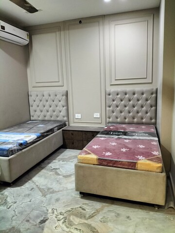 Room in  Pg at Karol Bagh – for Rent
