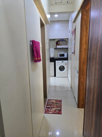 Furnished Amenities in 2 BHK Apartment at Andheri West – for Rent
