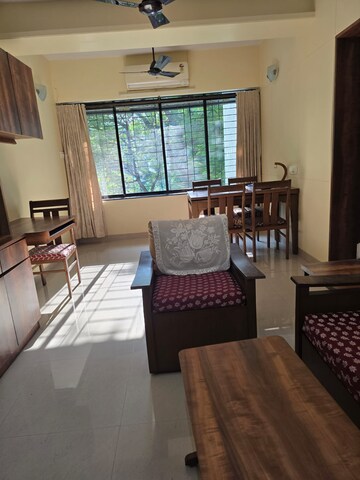 Living Room in 2 BHK Apartment at Andheri West – for Rent