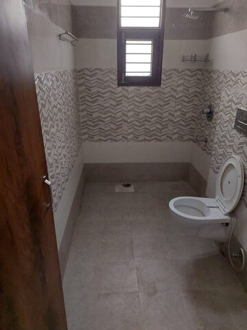 2 BHK Builder Floor For Rent in Dhakoli Village