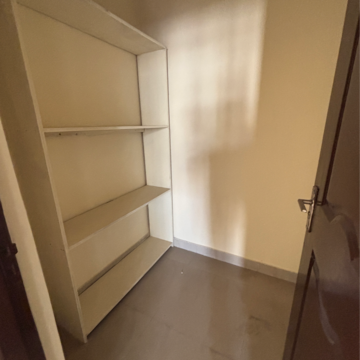 Room in 3 BHK Apartment at Jm Park Sapphire, Ramprastha Greens – for Rent