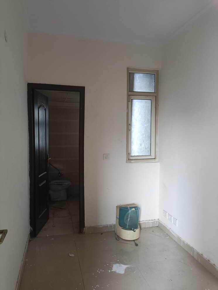 Room, amrapali-silicon-city 2 Bedroom 1180 Sq.Ft. Apartment In Sector 76 Noida 8043669