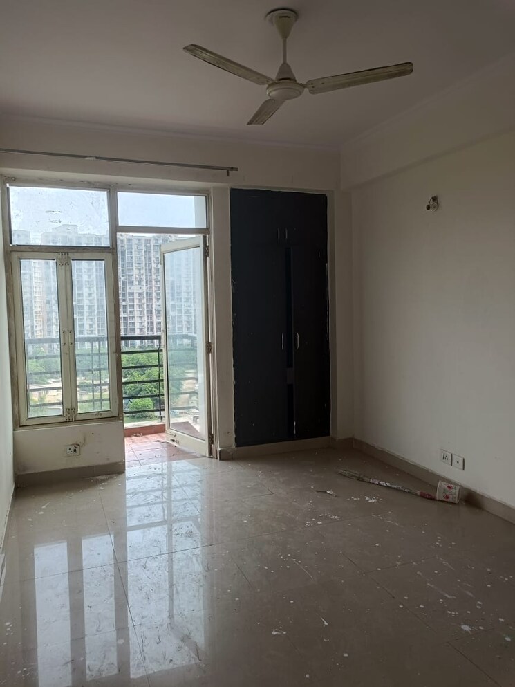 Room, amrapali-silicon-city 2 Bedroom 1180 Sq.Ft. Apartment In Sector 76 Noida 8043669
