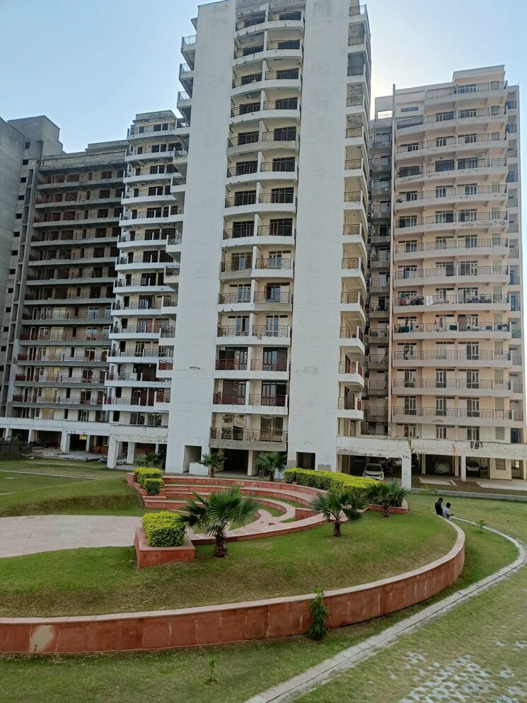 Exterior View, cosmos-express-99 3 Bedroom 1550 Sq.Ft. Apartment In Sector 99 Gurgaon 8043676