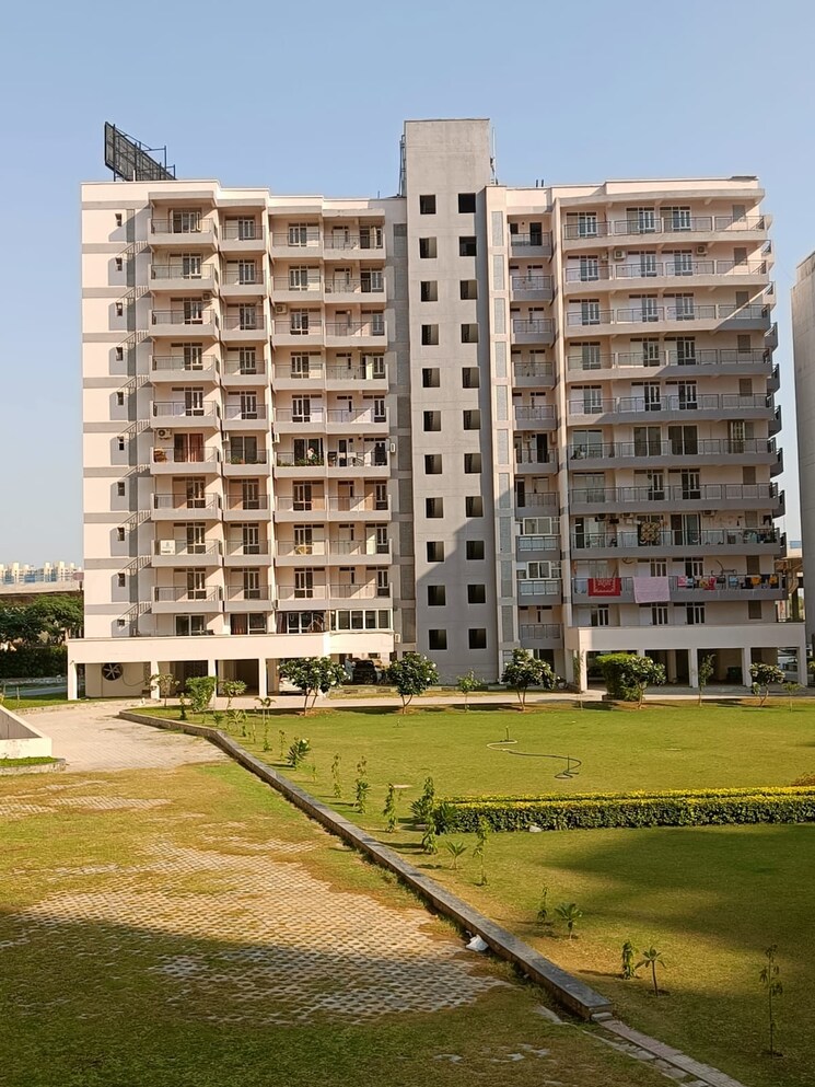 Master Bedroom, cosmos-express-99 3 Bedroom 1550 Sq.Ft. Apartment In Sector 99 Gurgaon 8043676