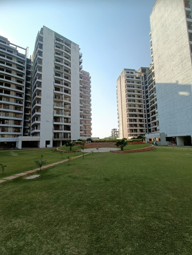 Exterior View, cosmos-express-99 3 Bedroom 1550 Sq.Ft. Apartment In Sector 99 Gurgaon 8043692