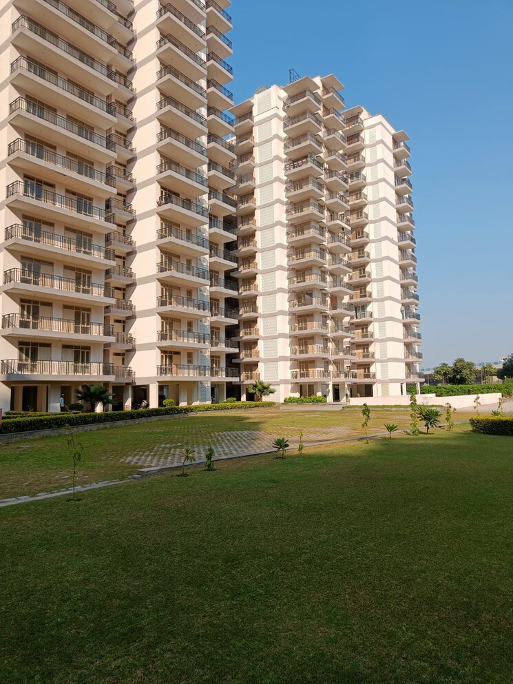 Exterior View, cosmos-express-99 3 Bedroom 1550 Sq.Ft. Apartment In Sector 99 Gurgaon 8043692