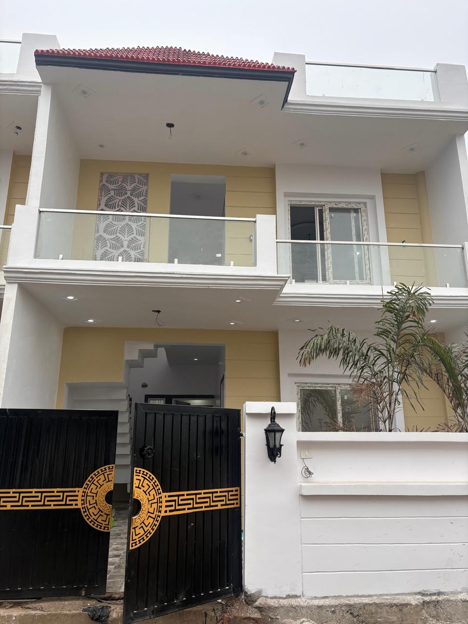 3 BHK + Pooja Room,Servant Room,Study Room Independent House For Sale in Gomti Nagar