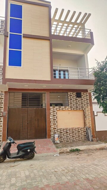  Plot For Sale in Vasant Enclave, Chaprana Colony