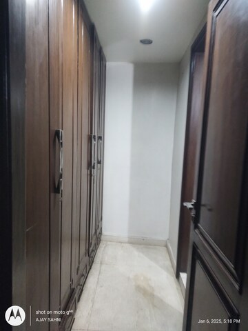 Furnished Amenities in 2 BHK Builder Floor at Mehrauli – for Rent