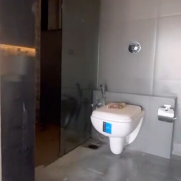 Bathroom in 2 BHK Apartment at Deep Tower, Yamnuna Nagar – for Rent