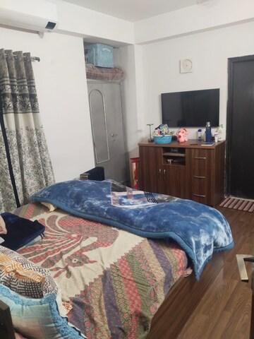 Bedroom in 3 BHK Apartment at Amrapali Pan Oasis, Sector 70 – for Rent
