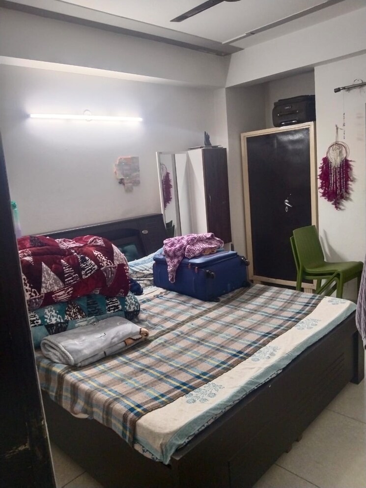 Bedroom, prateek-laurel 2 Bedroom 913 Sq.Ft. Apartment In Sector 120 Noida 8043828