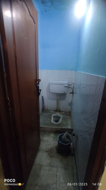 Master Bedroom in 2 BHK Builder Floor at Mehrauli – for Rent