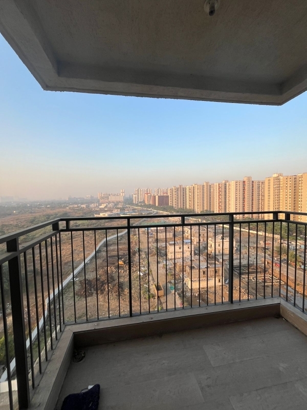 2 BHK Apartment For Sale in Lodha Palava Aurelia