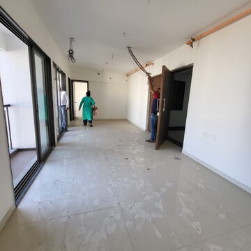 Room in 2.5 BHK Apartment at Runwal Eirene, Yashaswi Nagar – for Sale