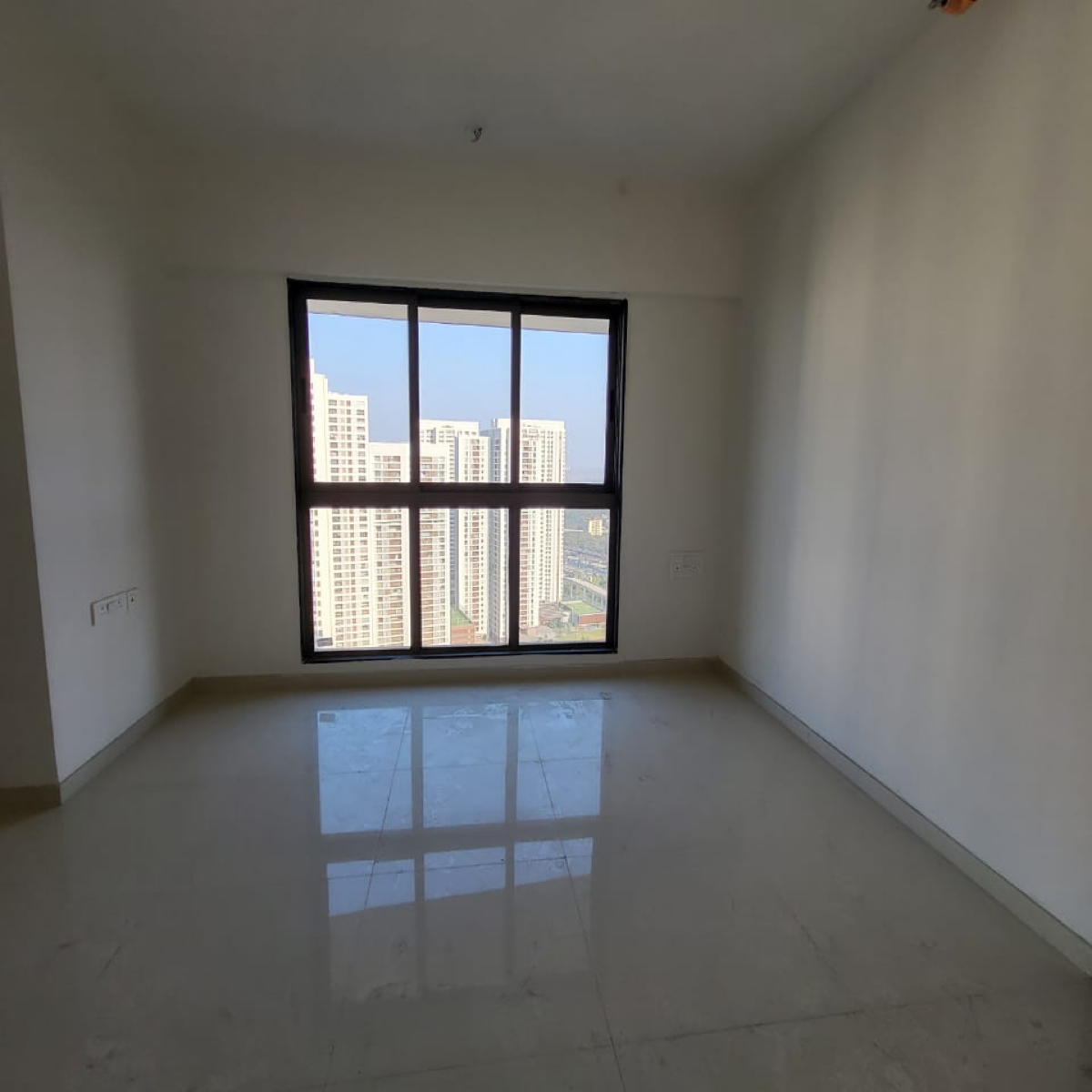 2.5 BHK + Pooja Room,Study Room Apartment For Sale in Runwal Eirene