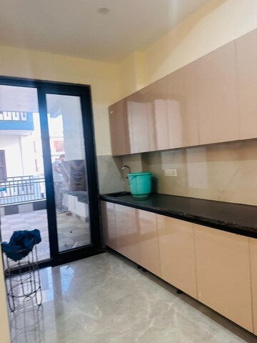 Kitchen in 4 BHK Builder Floor at Sector 45 – for Rent