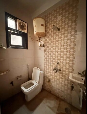 Bathroom in 2 BHK Builder Floor at Shastri Nagar – for Rent