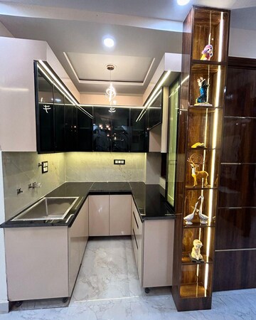 Kitchen in 3.5 BHK Builder Floor at Shastri Nagar – for Rent