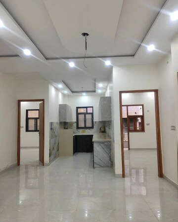 Room in 2.5 BHK Builder Floor at Shastri Nagar – for Rent
