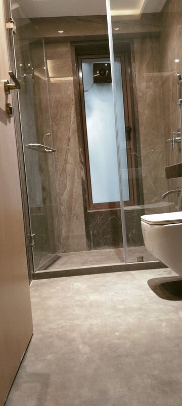Bathroom in 2.5 BHK Apartment at Bulbul Tarang Apartment, Khar West – for Sale